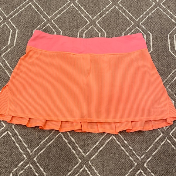 lululemon athletica Dresses & Skirts - Lululemon Pace Setter Skirt bleached coral stripe size 8